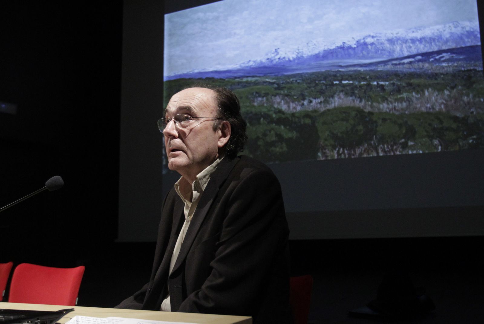 Francisco Calvo Serraller, en una imagen de archivo, en un curso en Sevilla.