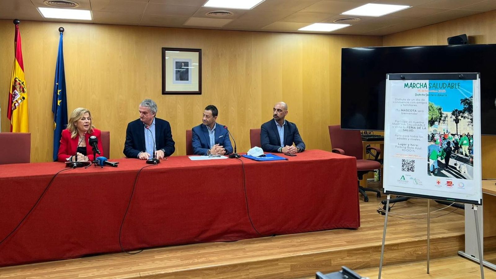 El delegado de Salud Juan de la Cruz Belmonte y la concejala Paola Laynez presentaron esta jornada.