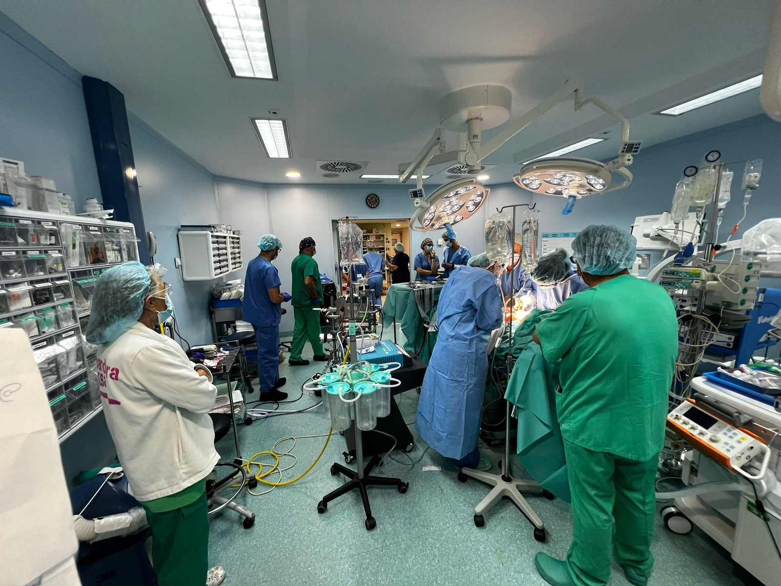 Uno de los quirófanos del Hospital Universitario Punta de Europa de Algeciras.