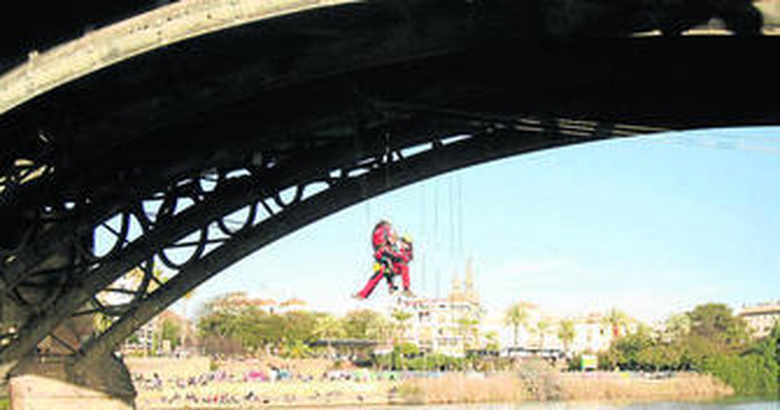 El Grupo de Montaña Alta Ruta brilla en Sevilla