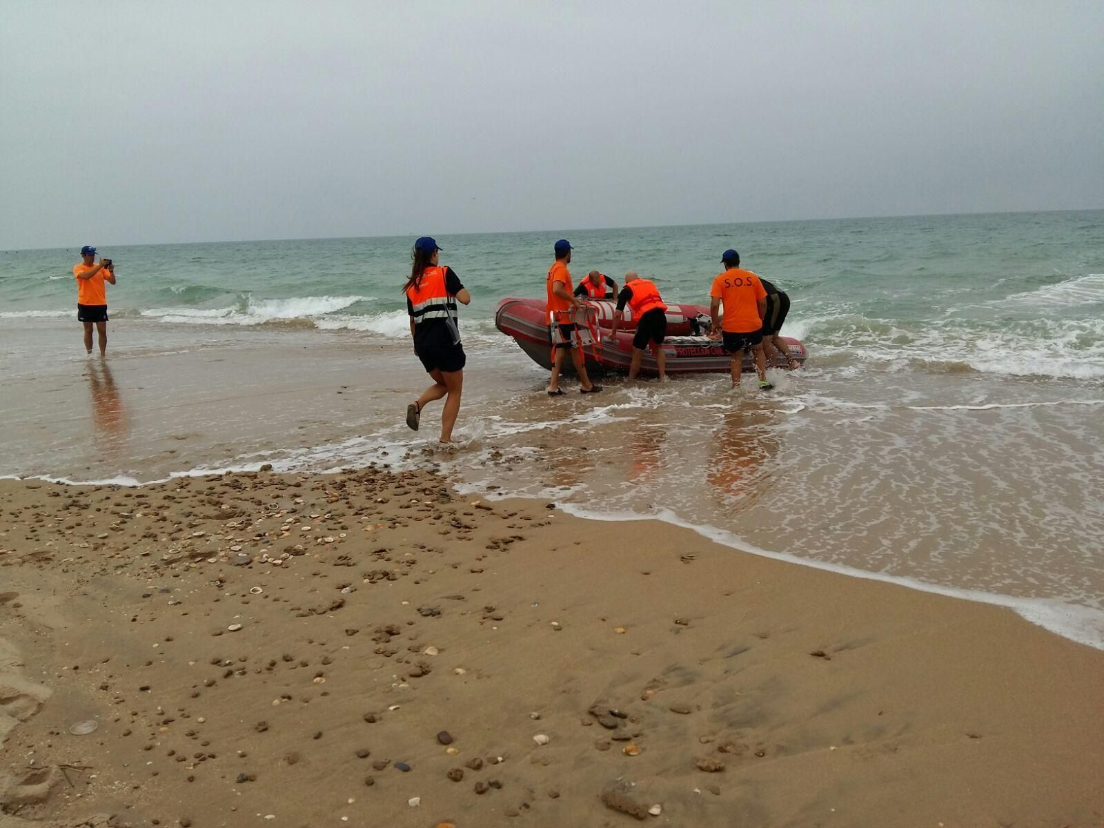 Simulacro de rescate en la playa de Camposoto, en una imagen de archivo.