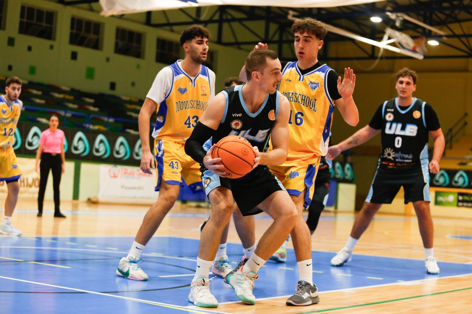 Las fotos del ULB-Novaschool de la Tercera FEB