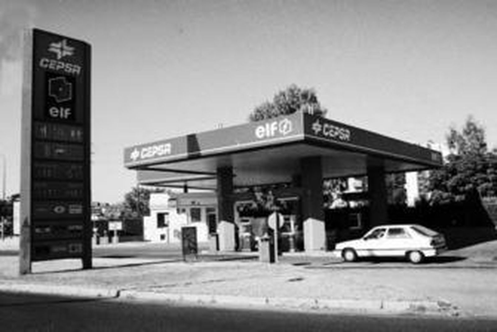 Cepsa ya poseía 161 estaciones de servicio en el país vecino.