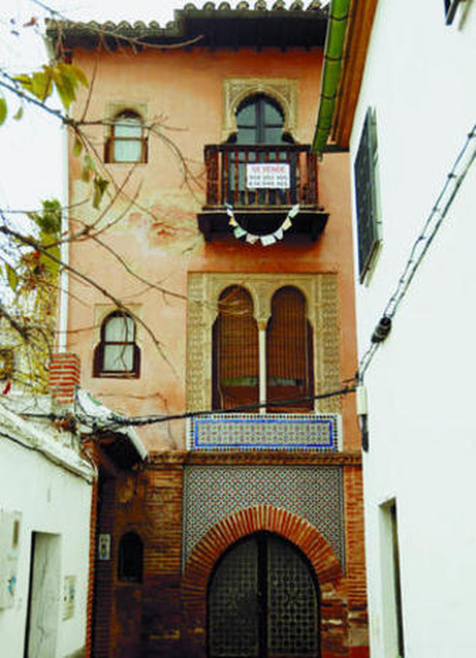 Fachada del Carmen de las Tres Estrellas.