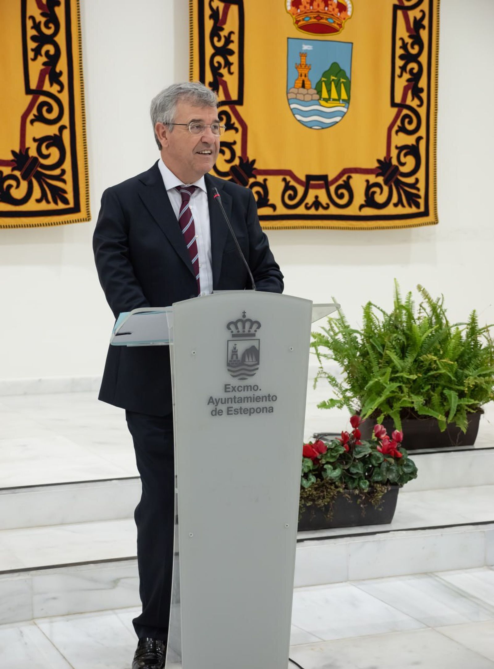 El alcalde de Estepona, José María García Urbano.