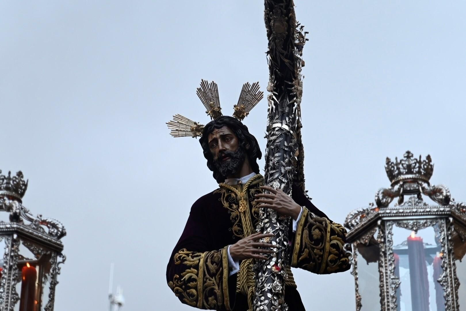 El traslado de la Hermandad de la Vera-Cruz de Córdoba, en imágenes