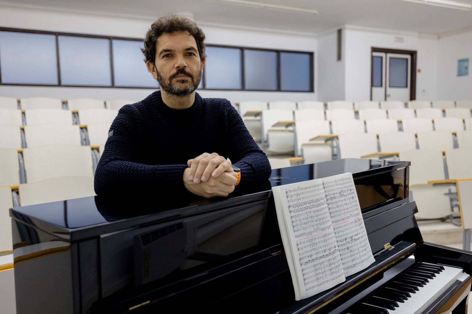 Juan Manuel Pérez Madueño, director de la Coral y la Orquesta de la Universidad de Cádiz.
