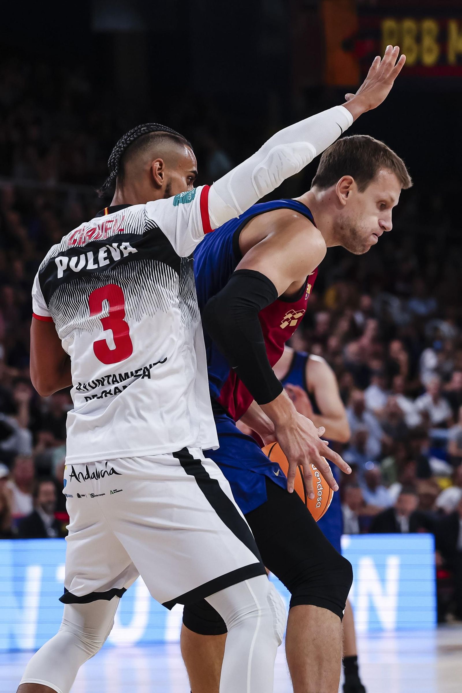 Las mejores imágenes del partido del Covirán Granada en el Palau