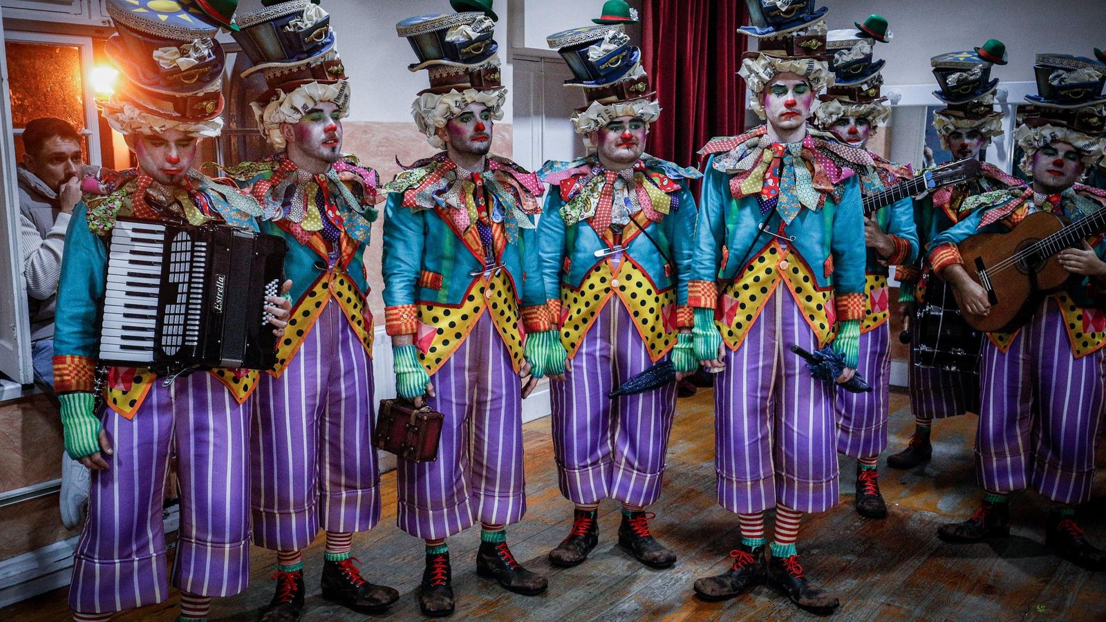 Búscate entre las mejores imágenes de la octava sesión preliminares del COAC 2025