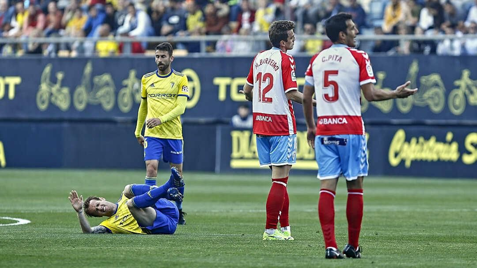 Imágenes del partido de fútbol Cádiz CF - CD Lugo