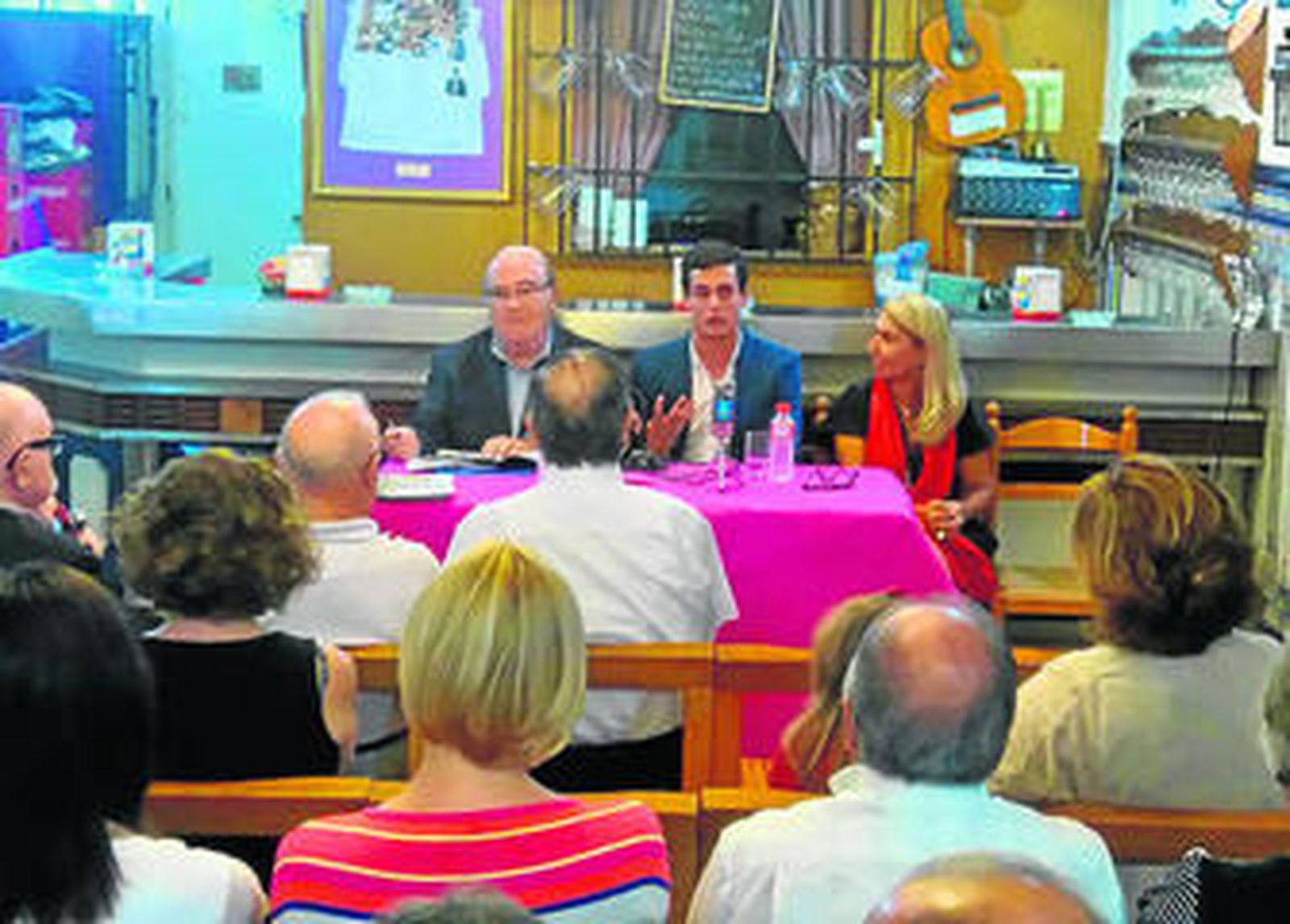 El diestro David Galván se convierte en 'amigo' del Círculo de la Amistad