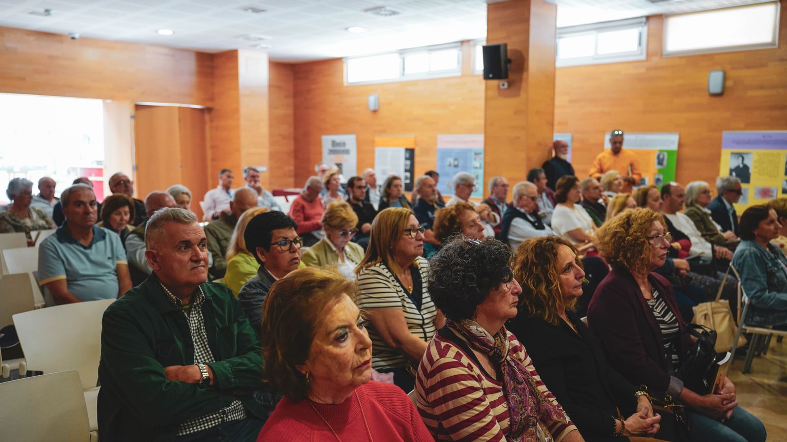 Fotos de la presentación del libro en el centro documental Jose Luis Cano, en Algeciras