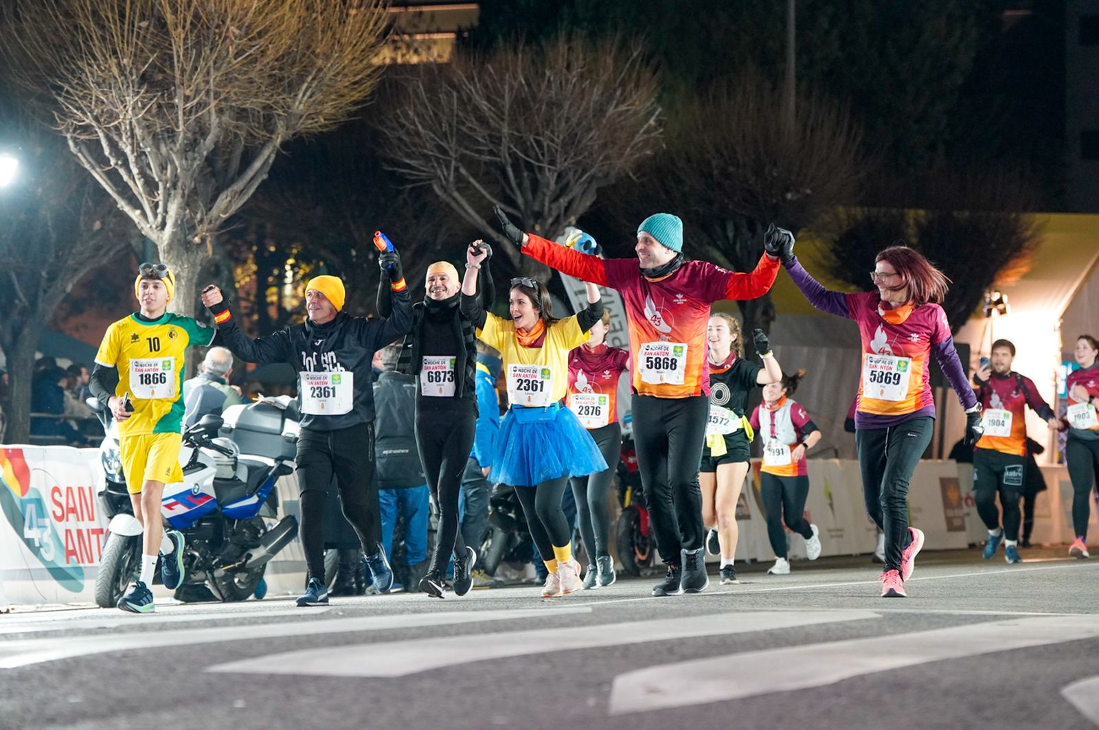 En imágenes: búscate en tu llegada a meta de la Carrera de San Antón 2026 (3)