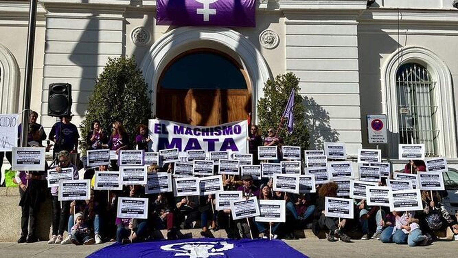 Al final de la marcha se leyeron los nombres de todas las mujeres asesinadas en 2023.