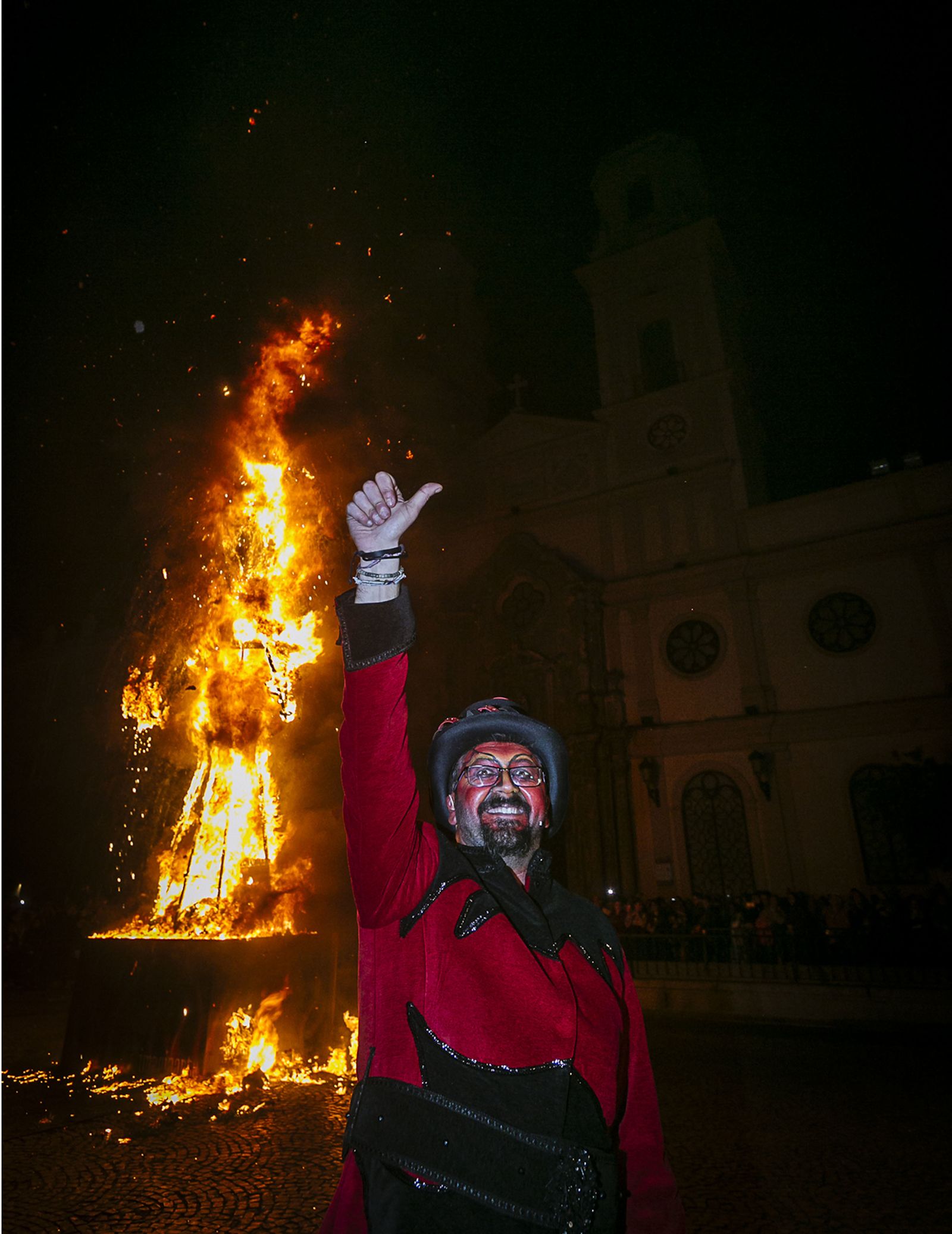 Las imágenes del pregón de Momo de Vera Luque