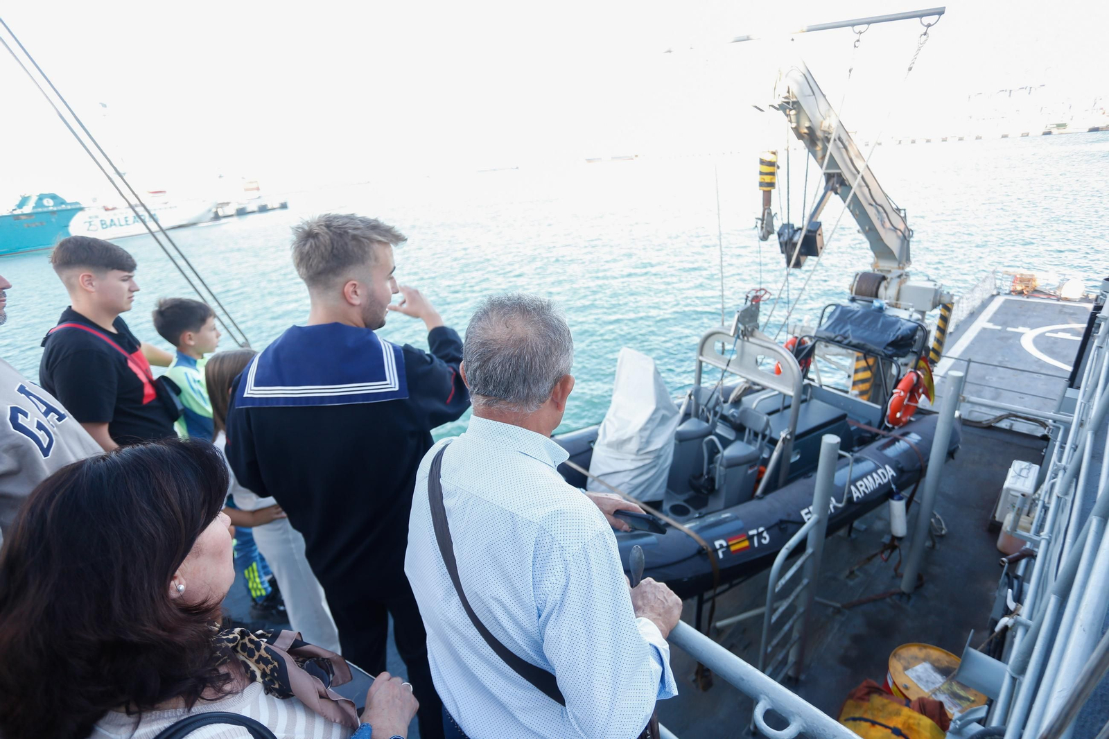 Fotos de la jornada de puertas abiertas del patrullero 'Vigía' en el Puerto de Algeciras