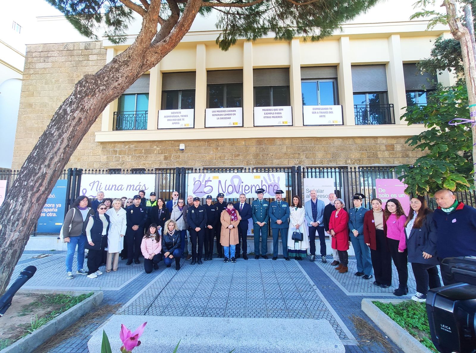 En la cita por el 25N se recordó el carácter estructural de la violencia machista.