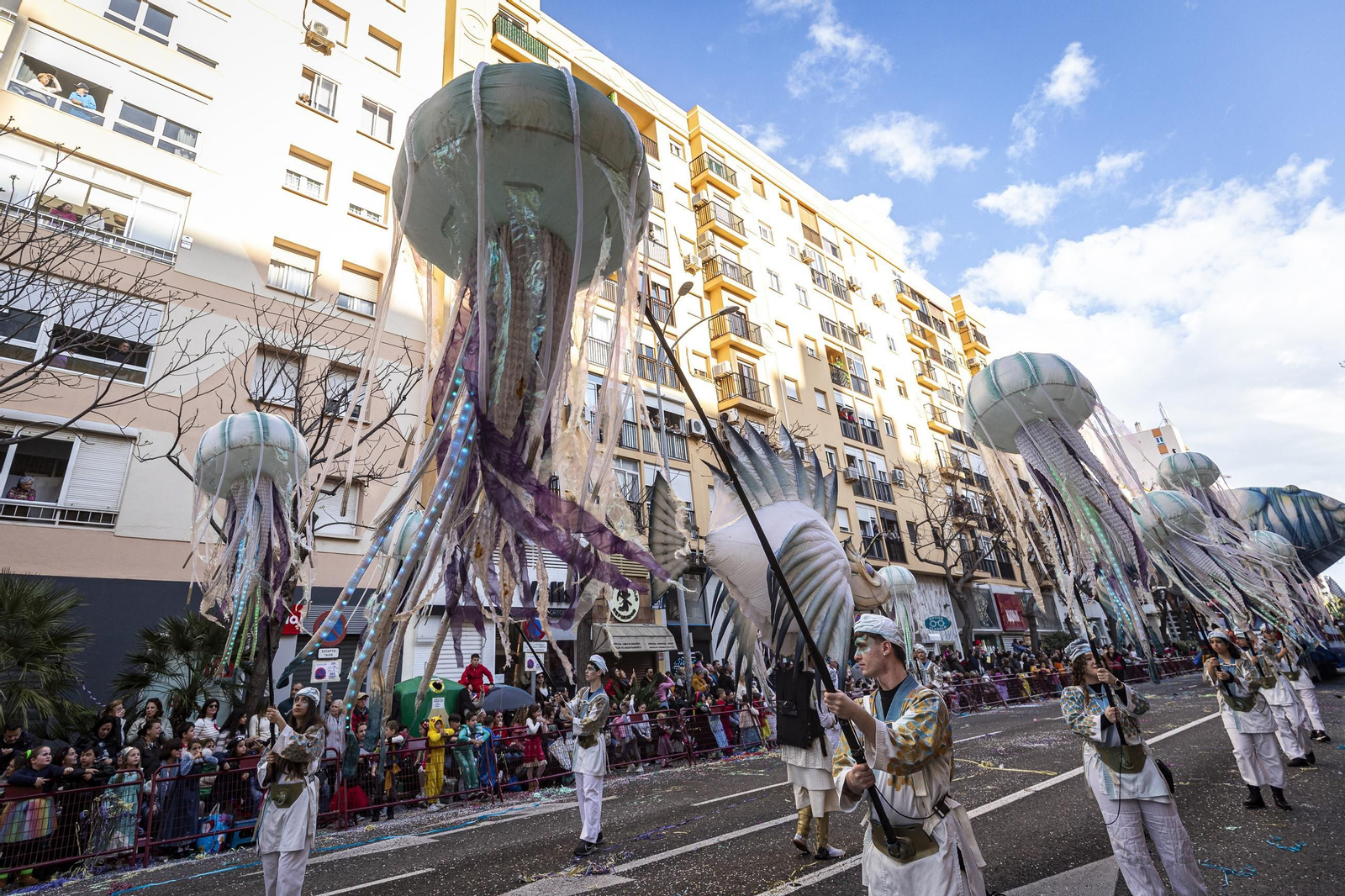 Búscate entre las mejores imágenes de la Cabalgata Magna