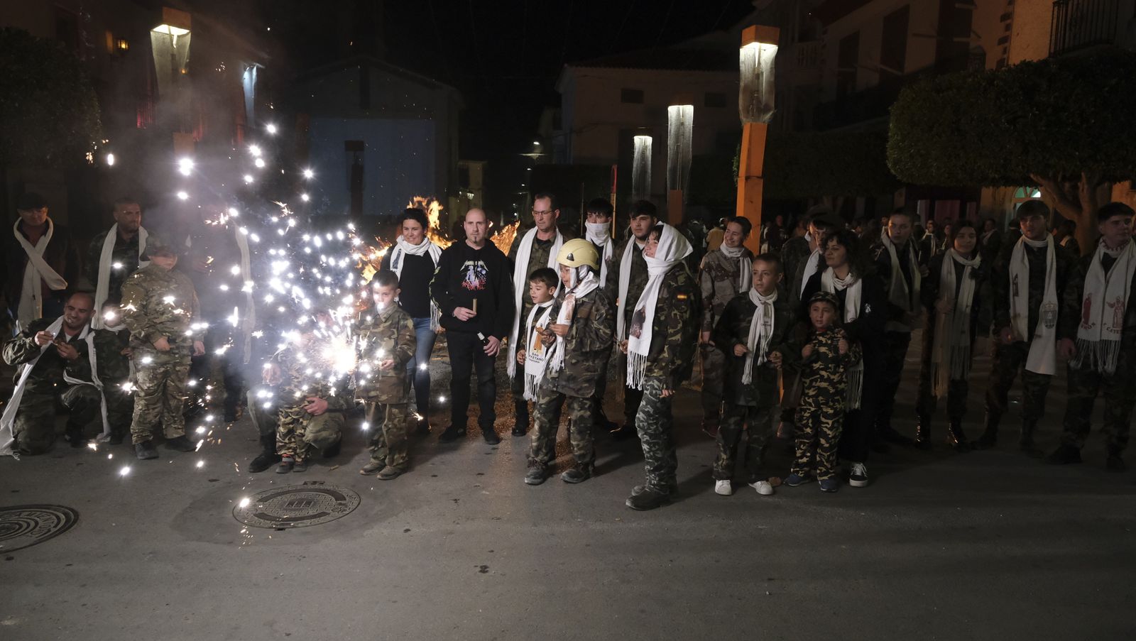 Imágenes de la procesión y carretillas de Cantoria