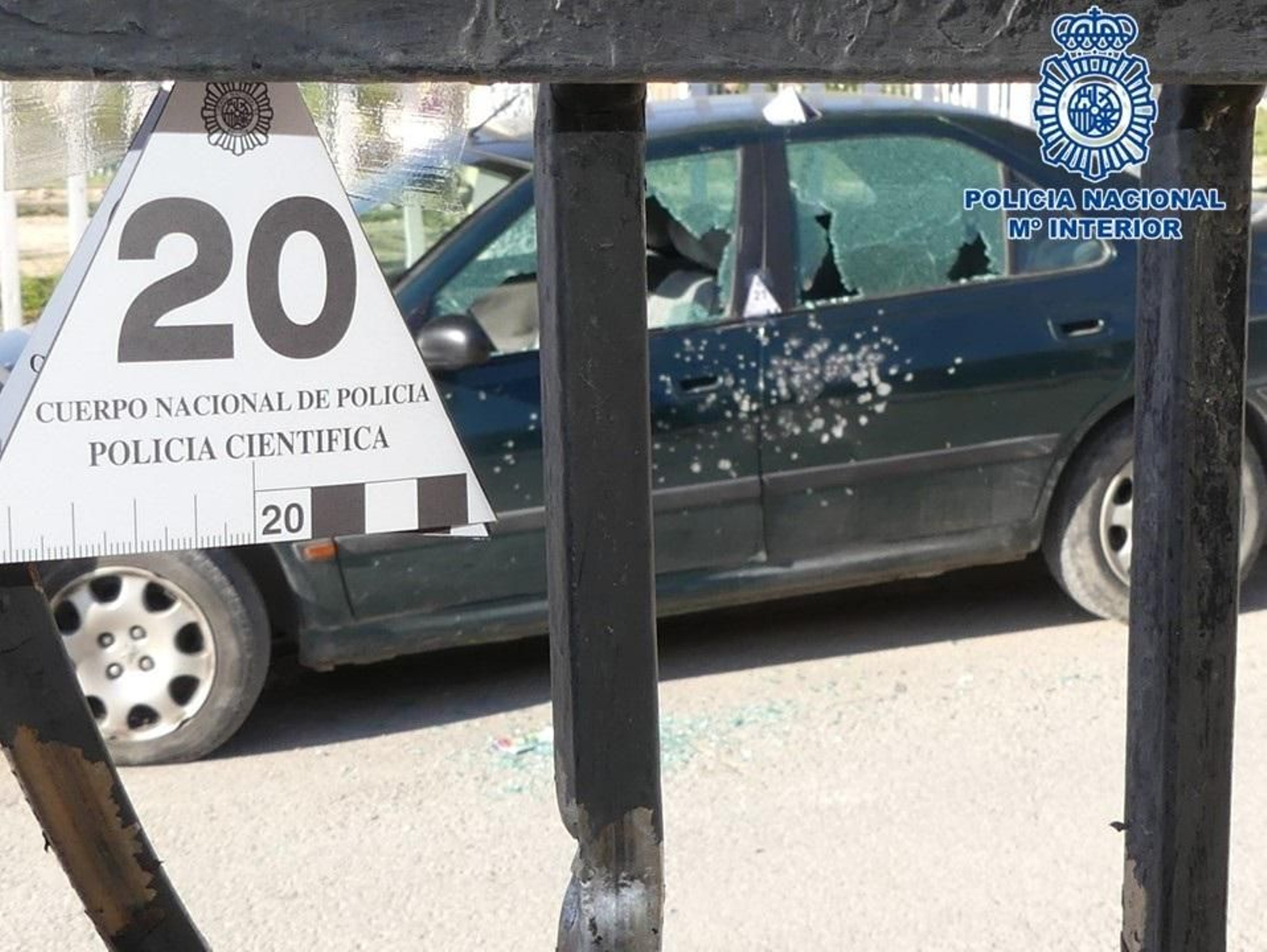 Impactos de bala por el tiroteo de Baza.