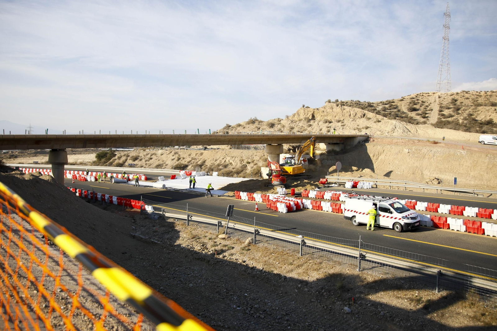 Imágenes del corte total en la A-7 de Almería