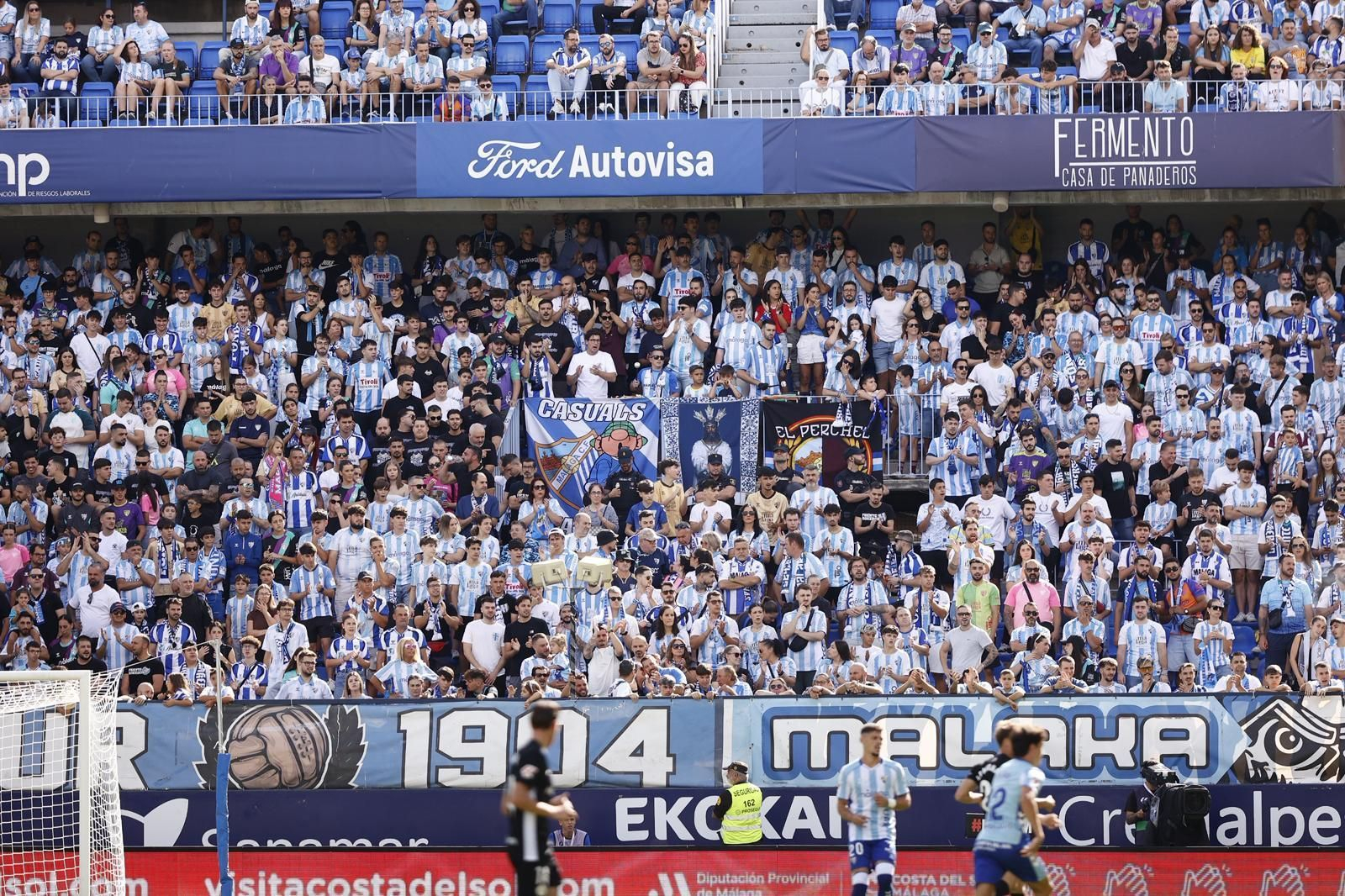 Búscate en las gradas de La Rosaleda durante el Málaga-Andorra