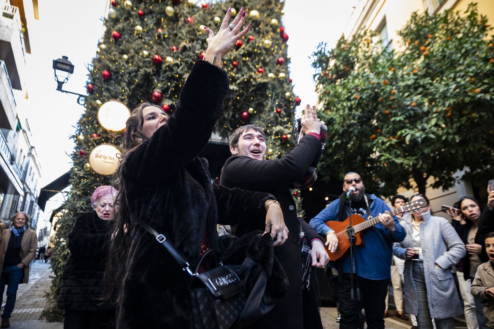 Imágenes del ambiente navideño del 24 de diciembre en Jerez