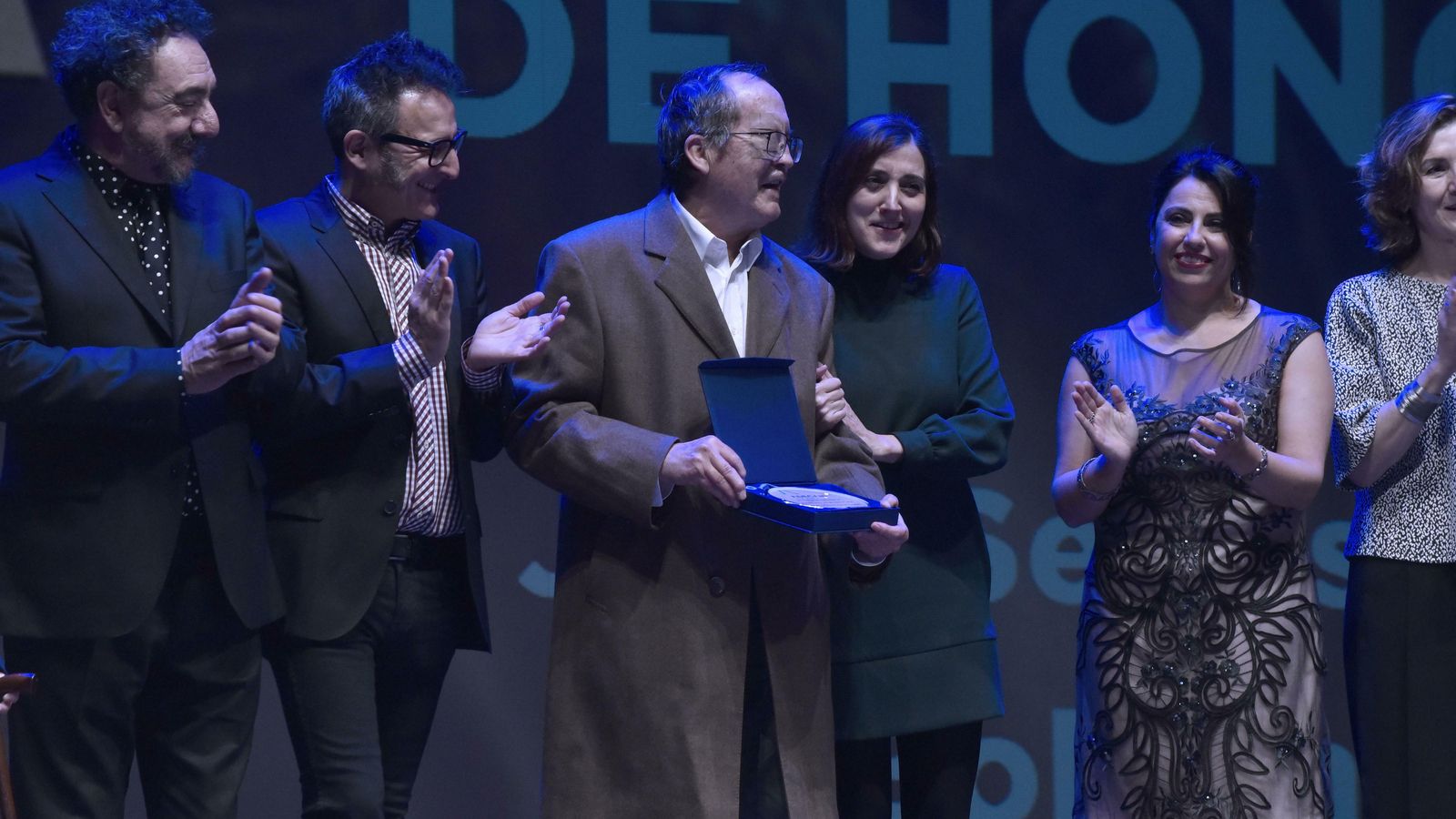 Juan Sebastián Bollaín, muy aplaudido al recibir el Asecan de Honor.