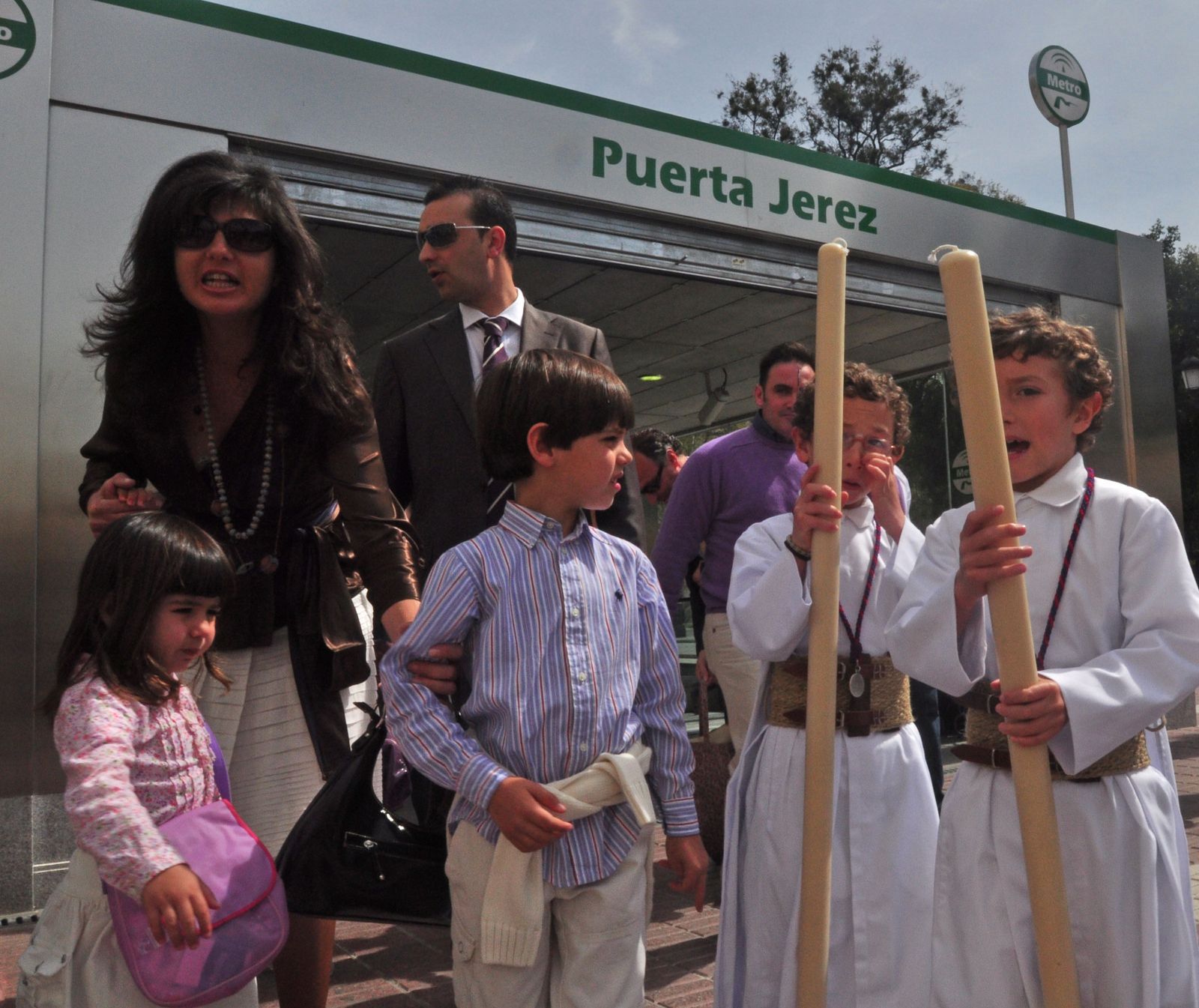 El Metro se colapsa en una jornada sin autobuses