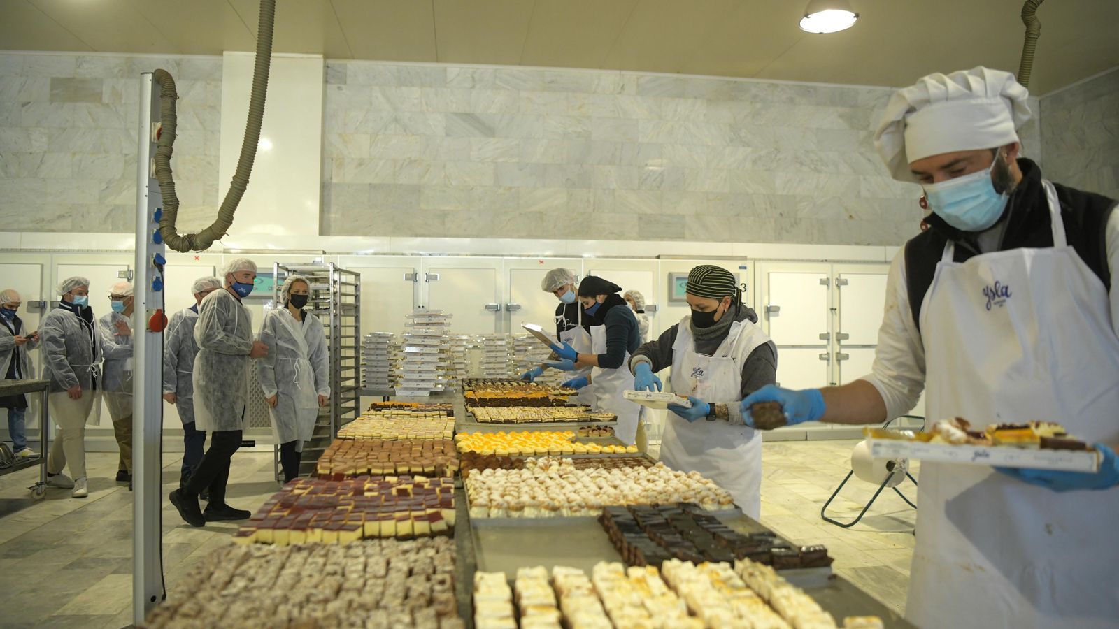 Trabajadores de la Pastelería Isla.