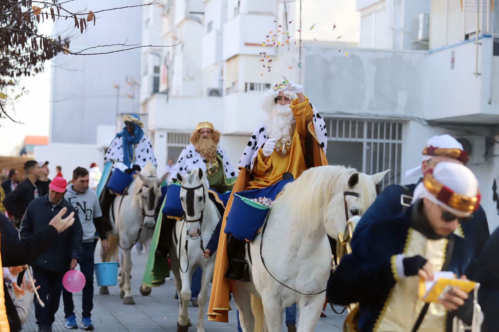 Imágenes de los Reyes Magos en la barriada de la Hispanidad