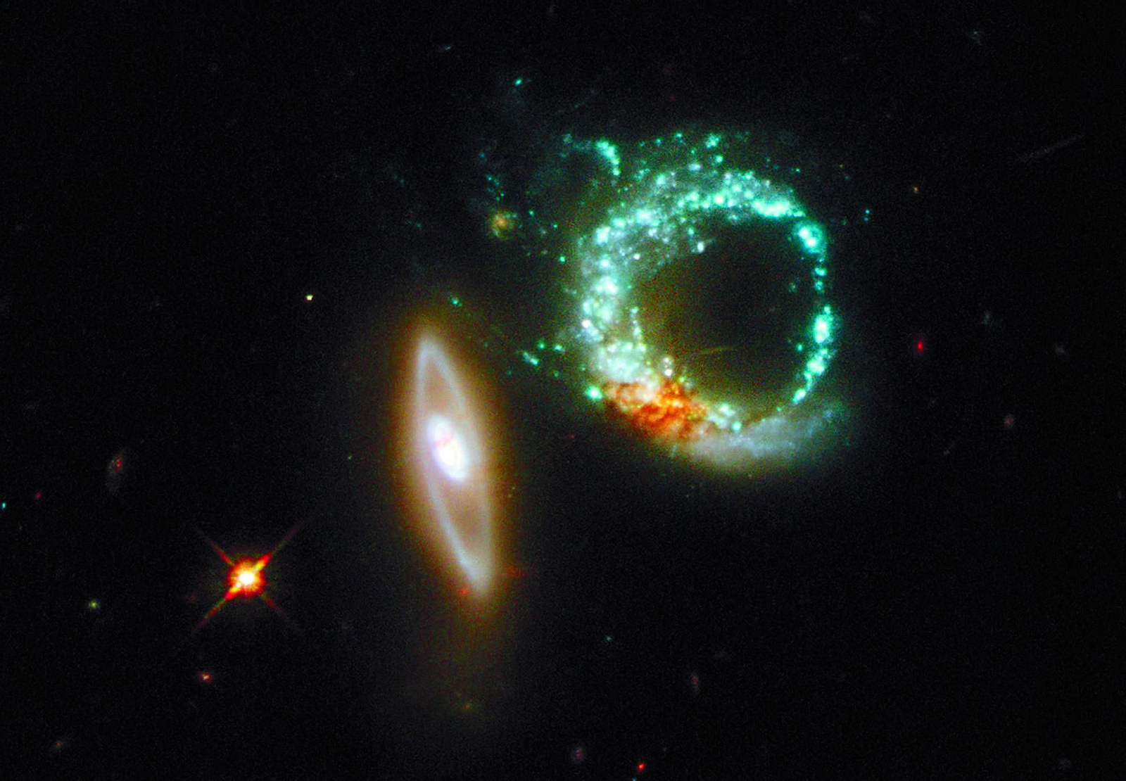 El Hubble capta una pareja de galaxias interactuando gravitacionalmente.