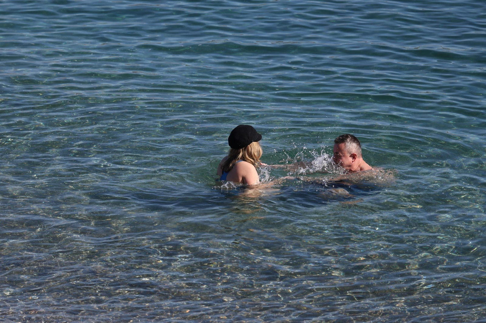 Enero y... día de playa en Málaga: la subida de las temperaturas deja estas imágenes Enero y... día de playa en Málaga: la subida de las temperaturas deja estas imágenes