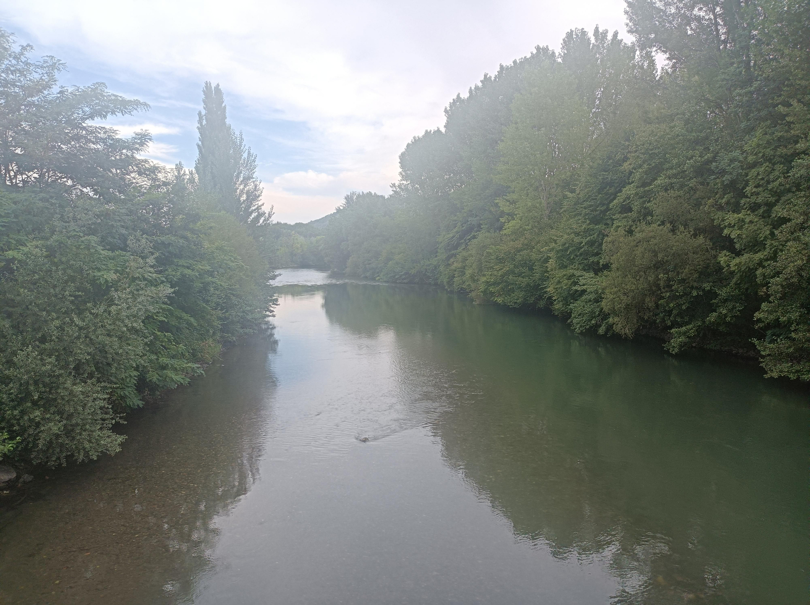 Nos encontramos por primera vez con el río Garona.