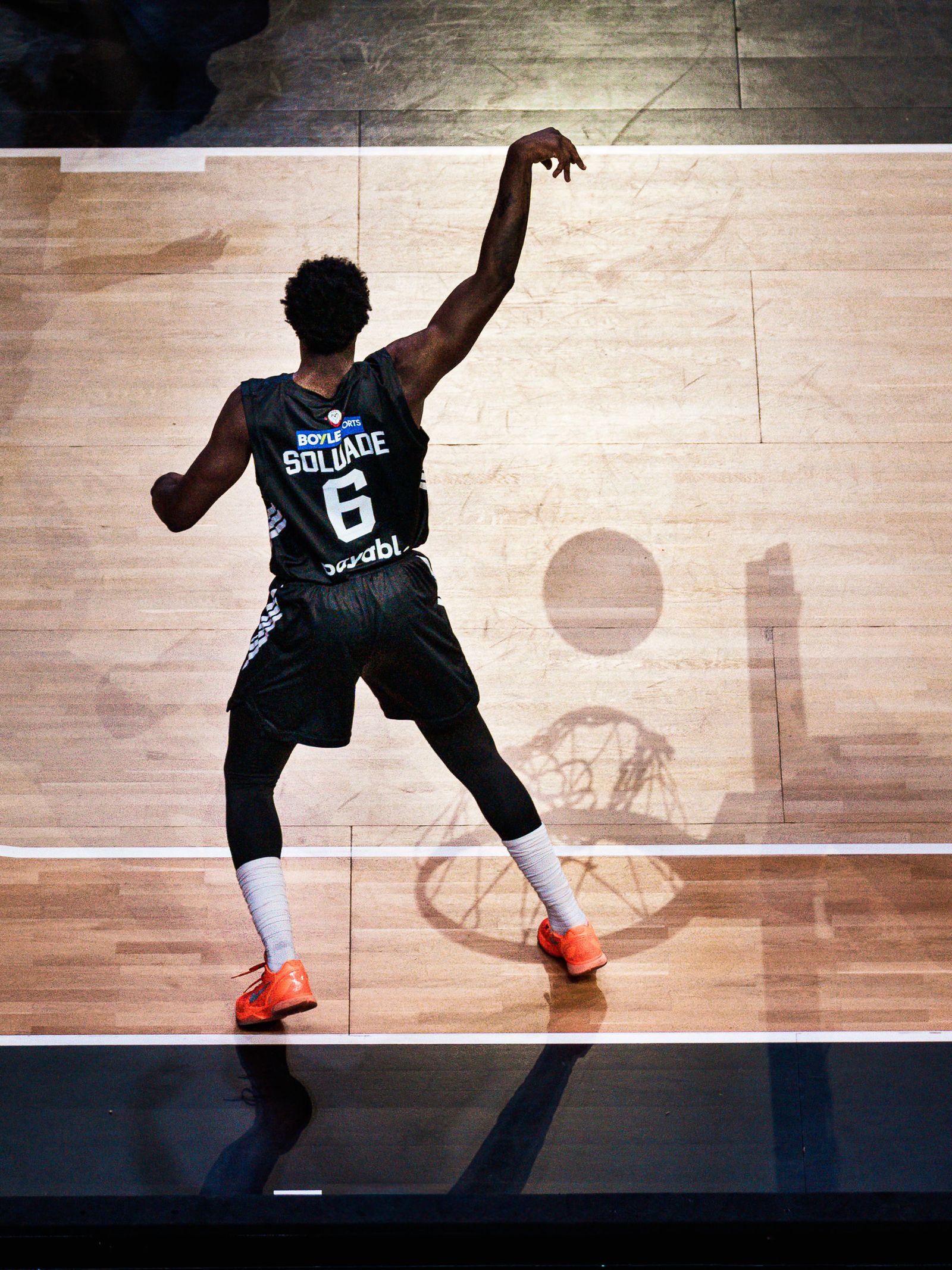 Baloncesto | Shadow Swish con Mo Soluade