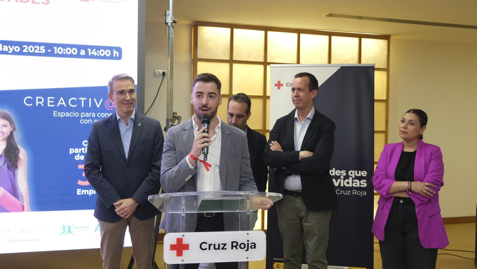 I Feria de Empleo Cruz Roja de Almería, en imágenes