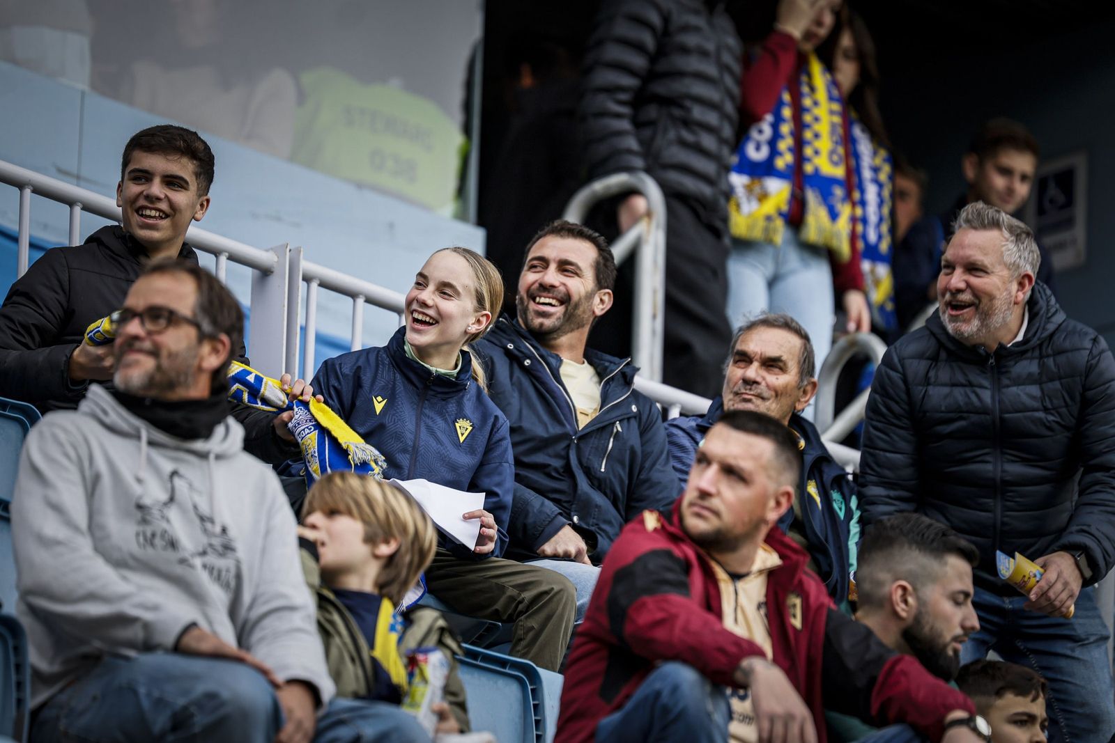 Búscate entre las imágenes del partido de fútbol Cádiz CF - UD Almería
