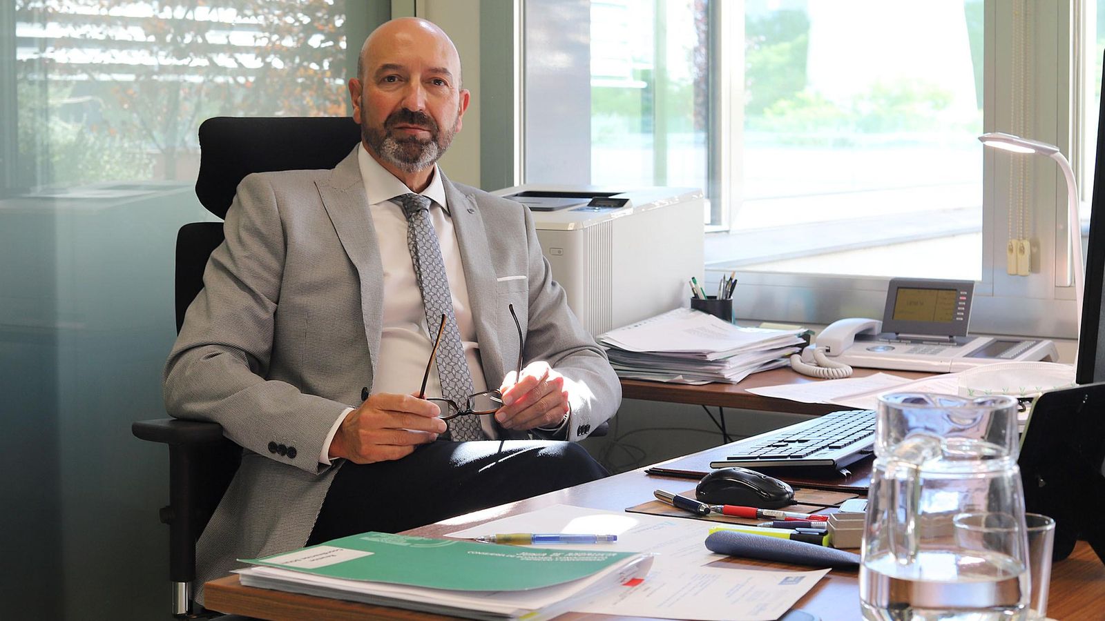 Juan José García Machado en su despacho en la Consejería de Transformación económica.