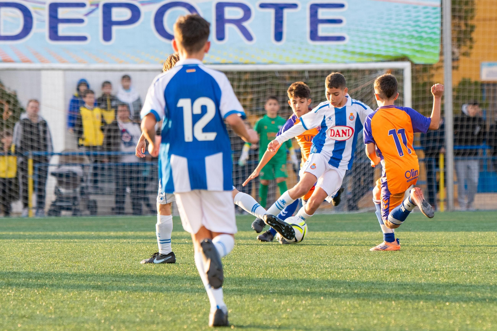 En imágenes: el RCD Espanyol, campeón del IV Torneo Internacional de Fútbol Alevín 'Ciudad de Linares'