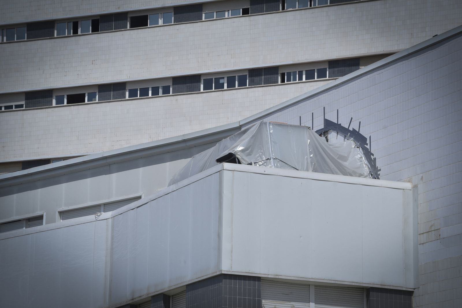 Viernes Santo de resistencia: desde el Tanatorio a La Soledad de San Lorenzo