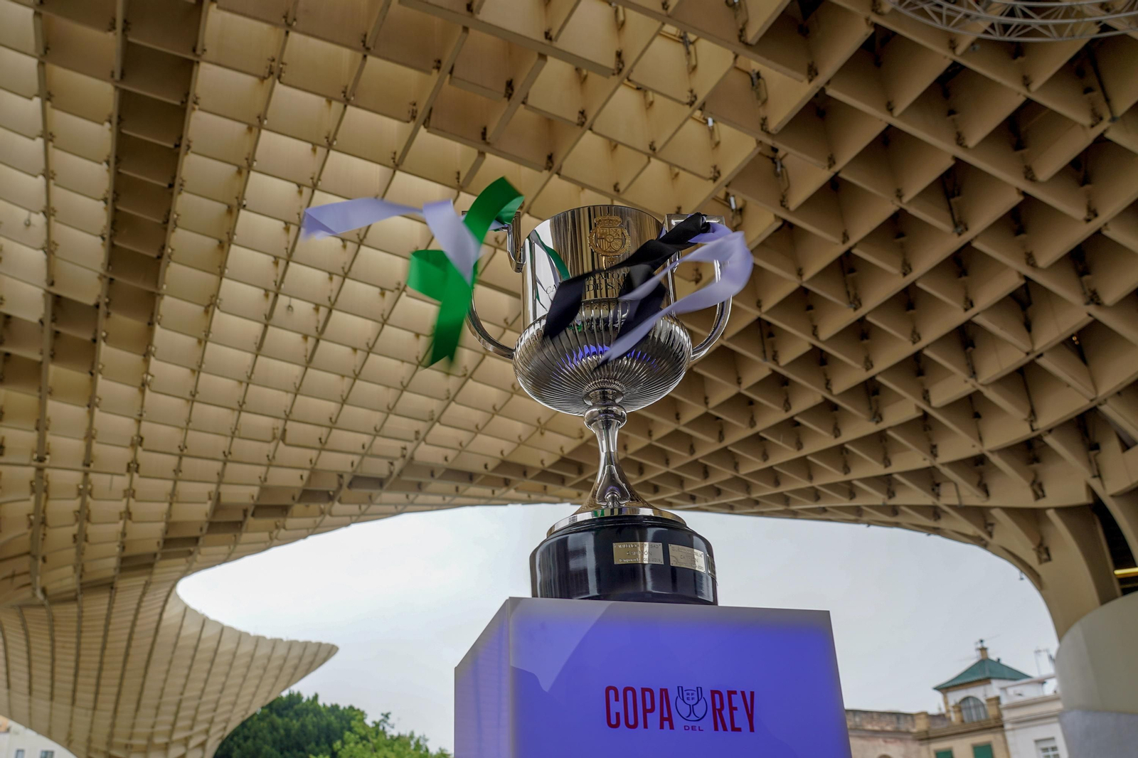 Betis - Valencia | La final de la Copa del Rey se ambienta pese a la lluvia