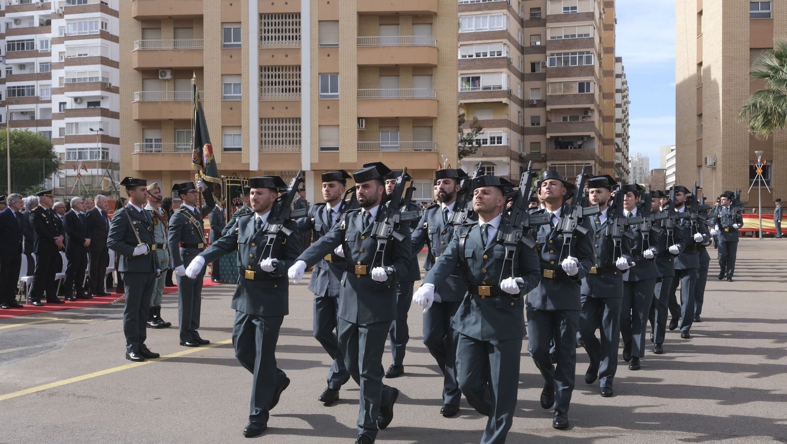 Las imágenes de la toma de posesión del nuevo coronel jefe de la Guardia Civil de Almería