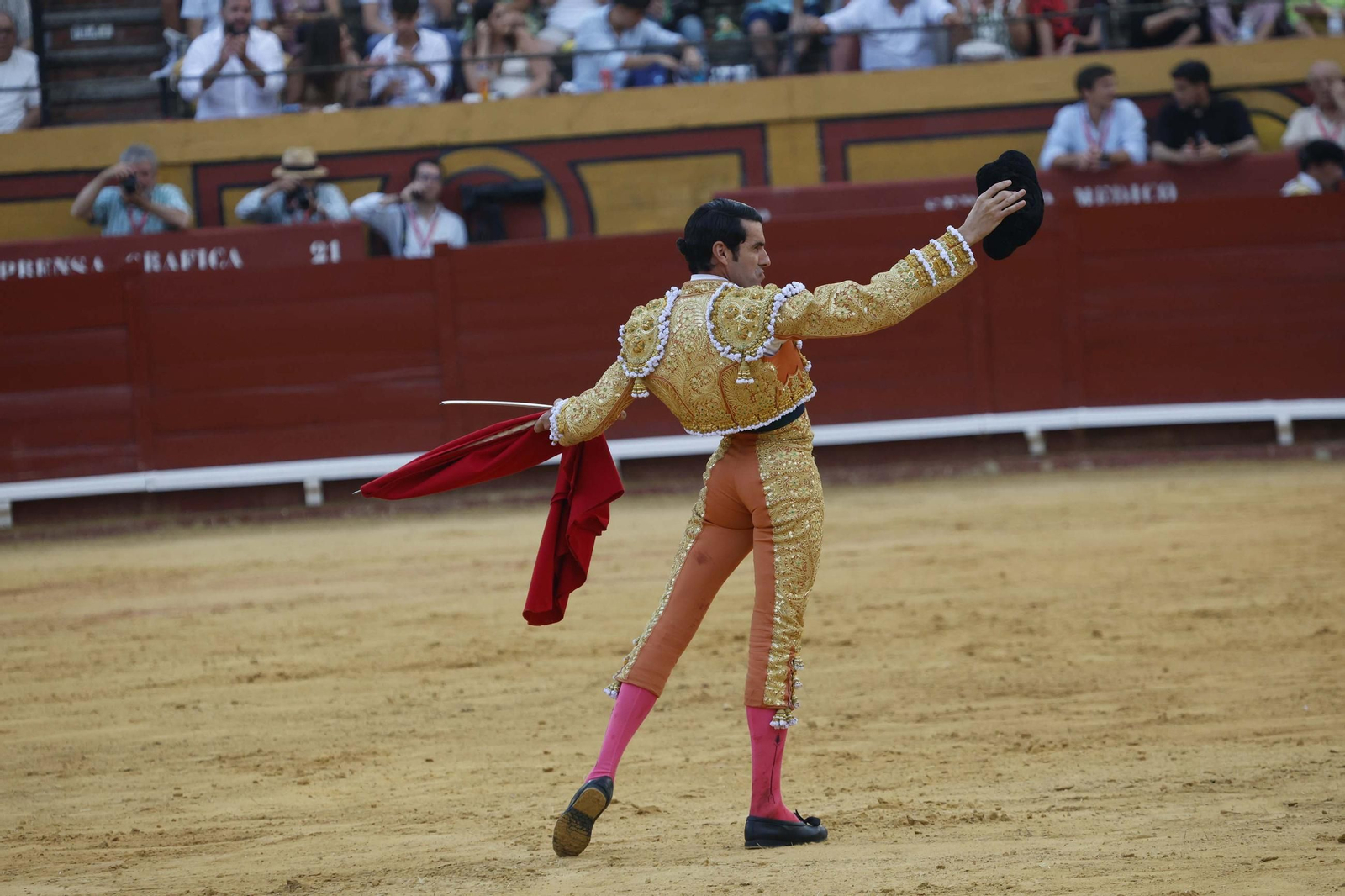 Fotos de la brava corridade La Palmosilla con Emilio de Justo, Borja Jiménez y David de Miranda