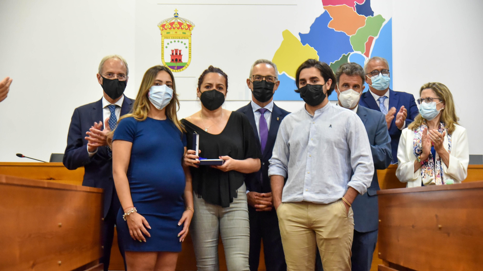 Las fotos de la entrega de la medalla de la Mancomunidad