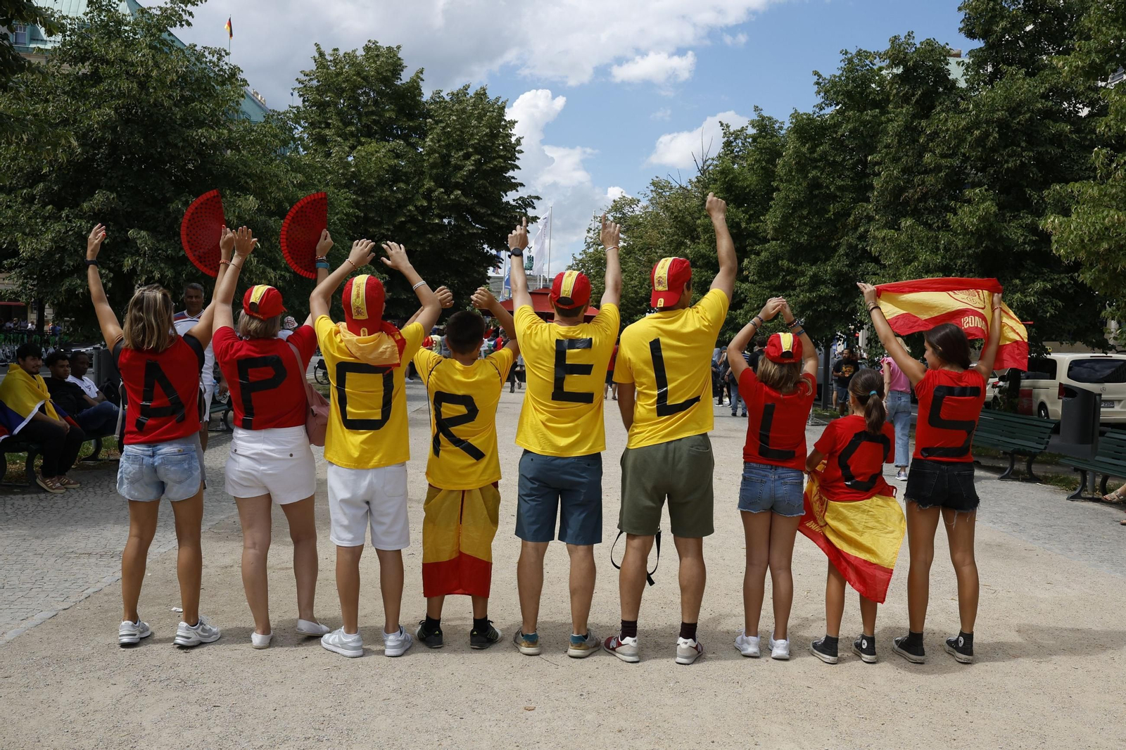 Las fotos de los aficionados de España e Inglaterra antes de la final
