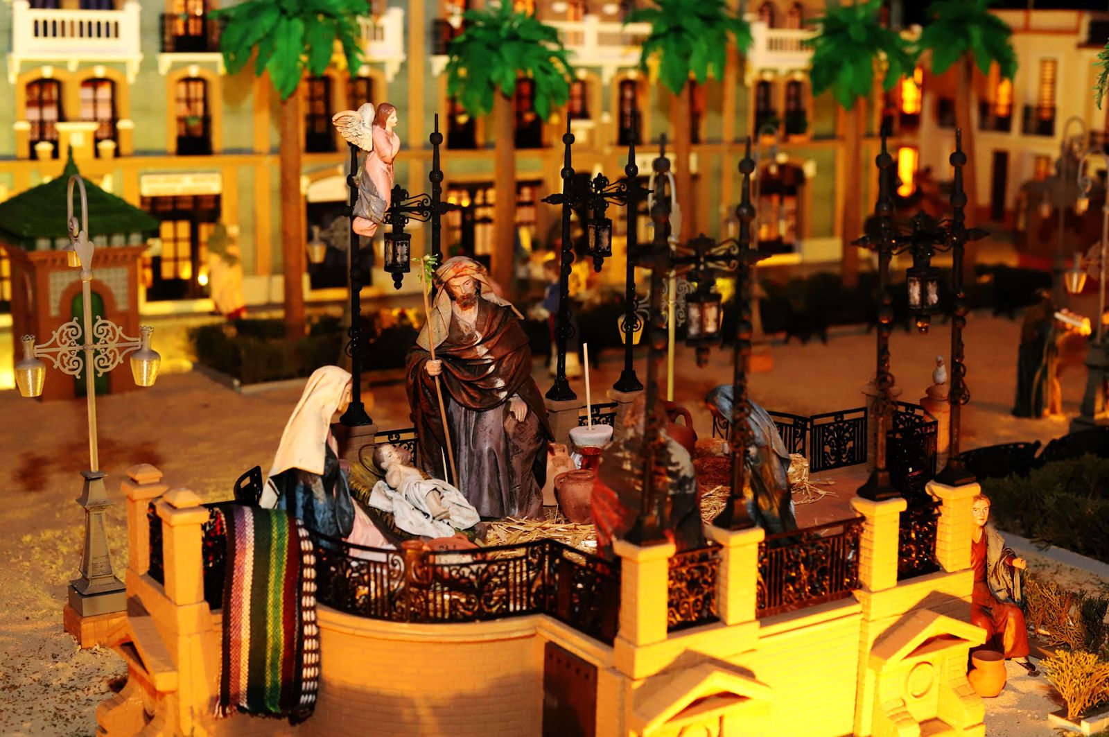 Belén del Ayuntamiento de Huelva basado en la antigua Plaza de las Monjas