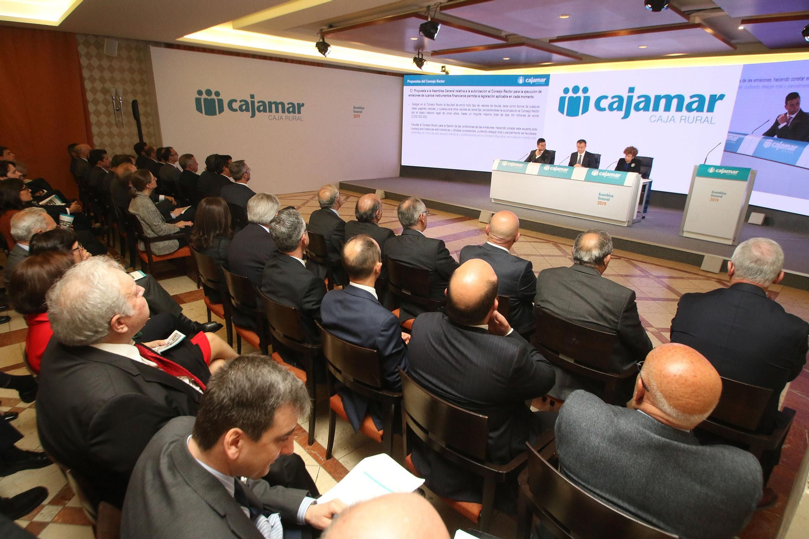 Fotogalería de la Asamblea General de Cajamar