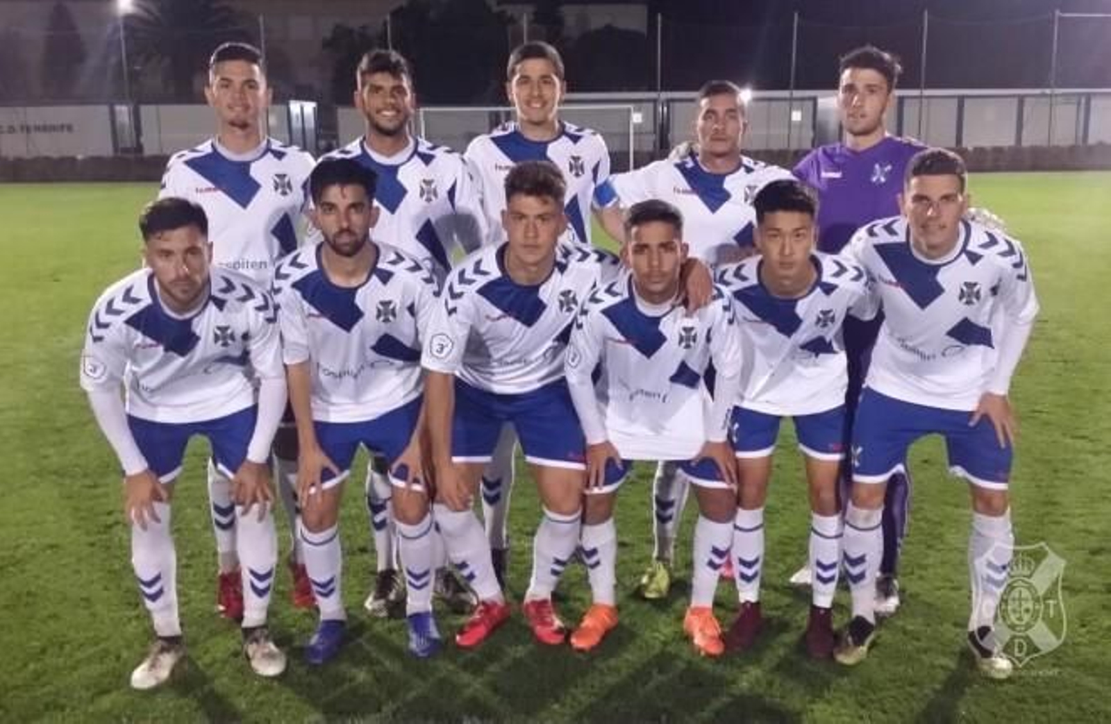 El Tenerife B es uno de los filiales que ha llegado, como el Almería B, a las semifinales por el ascenso.
