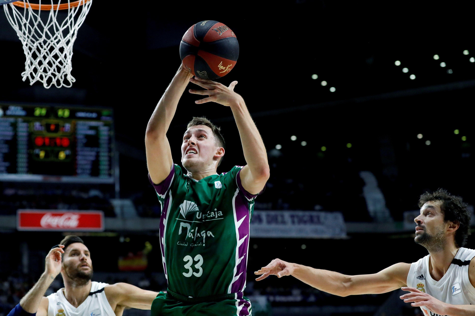Wiltjer, ante Rudy y Llull.