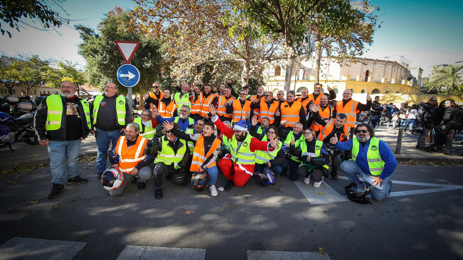 Búscate en la gran motorada solidaria celebrada en Jerez